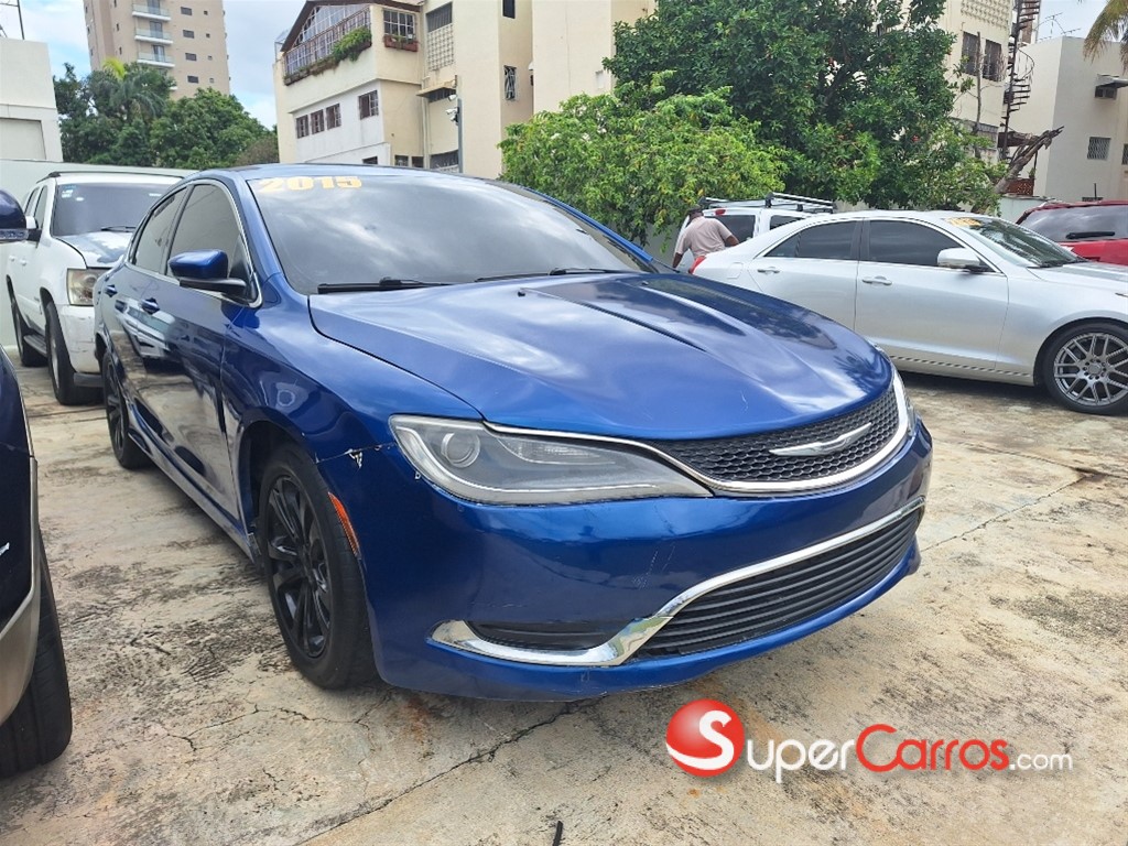 2015 Chrysler 200 Limited — foto 5 / 6