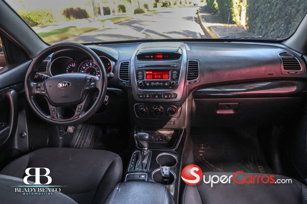 2014 Kia Sorento LX — foto 7 / 11