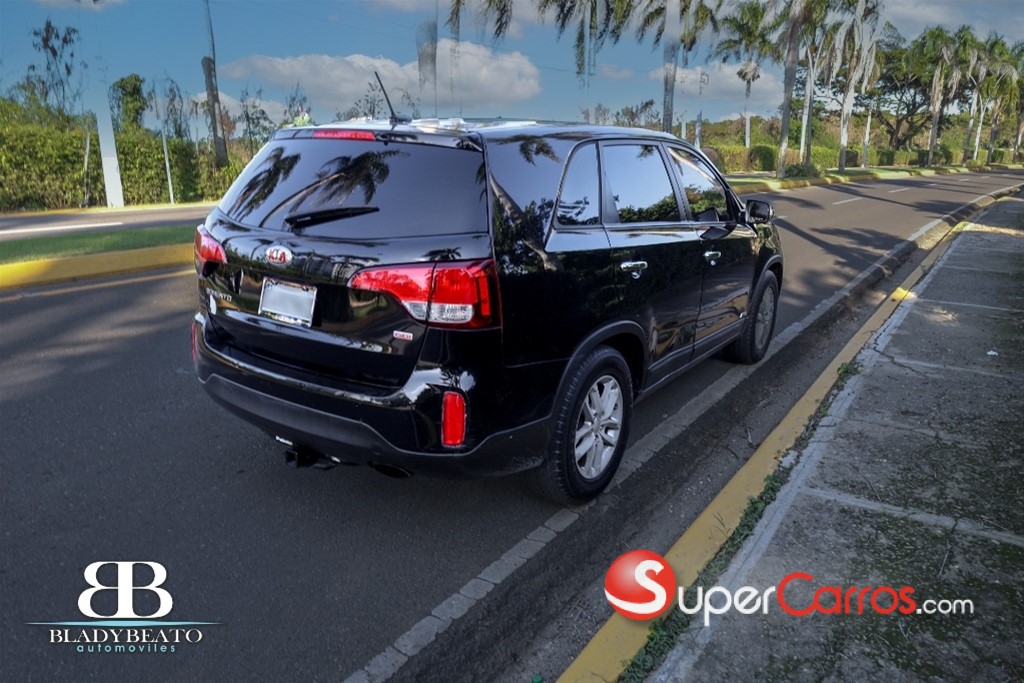 2014 Kia Sorento LX — foto 8 / 11