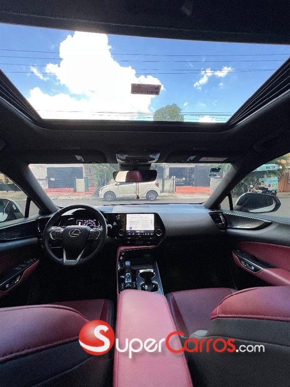 2023 Lexus NX 250 — foto 7 / 8
