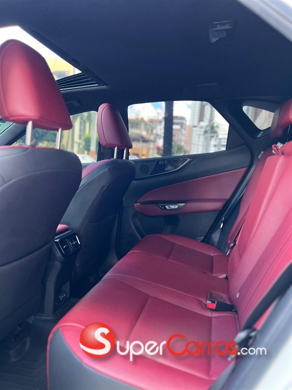 2023 Lexus NX 250 — foto 8 / 8