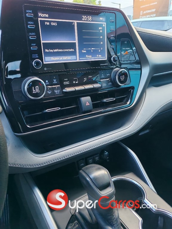 2020 Toyota Highlander LE — foto 7 / 11