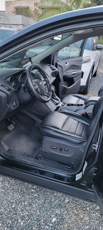 2015 Ford Escape — foto 5 / 10