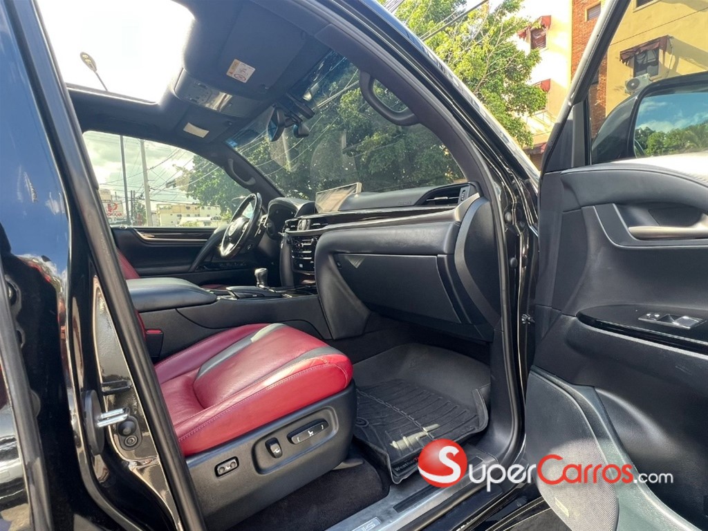 2020 Lexus LX 570 Sport — foto 9 / 11