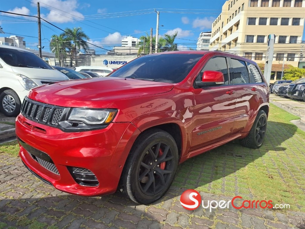 2017 Jeep Grand Cherokee SRT8 — foto 5 / 9