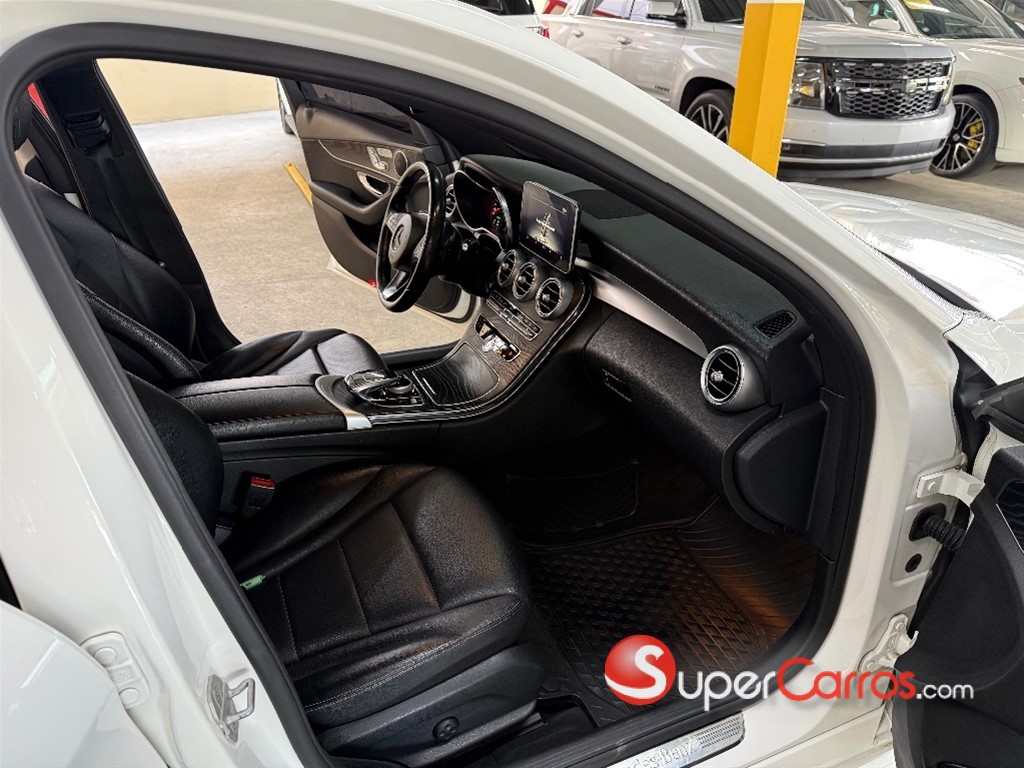 2016 Mercedes-Benz Clase C 300 4 Matic — foto 7 / 11