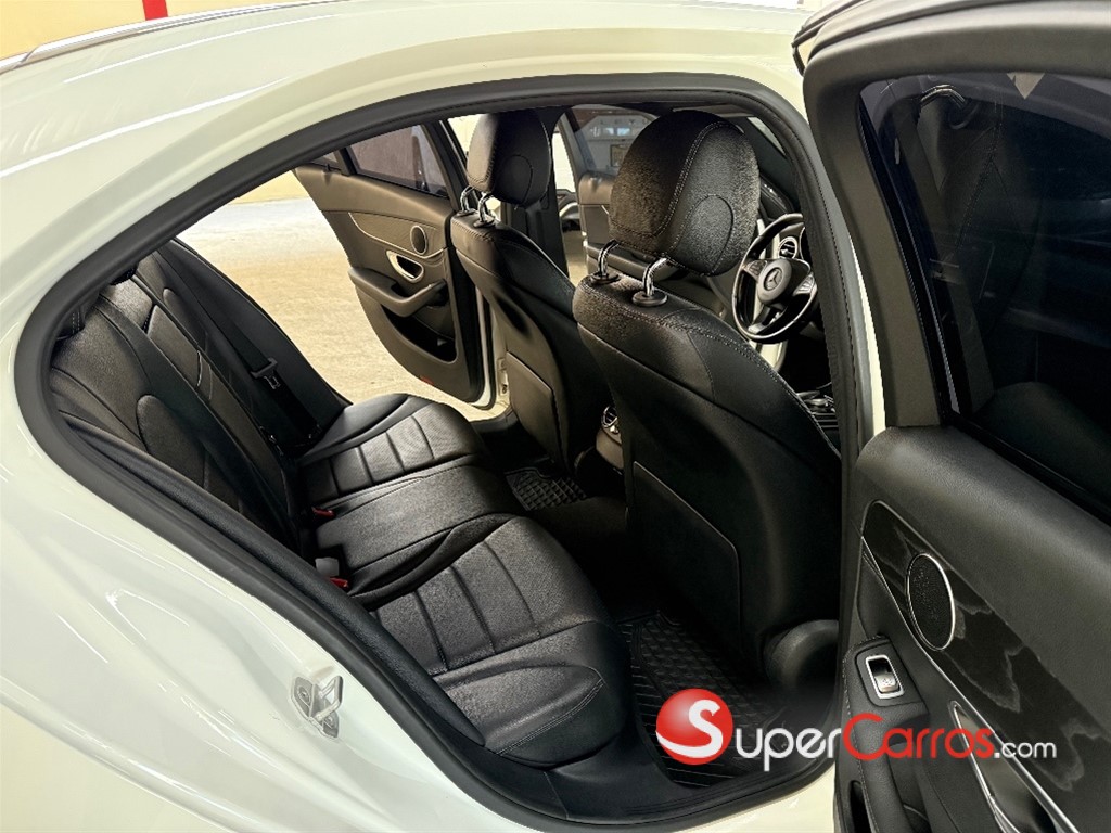 2016 Mercedes-Benz Clase C 300 4 Matic — foto 10 / 11