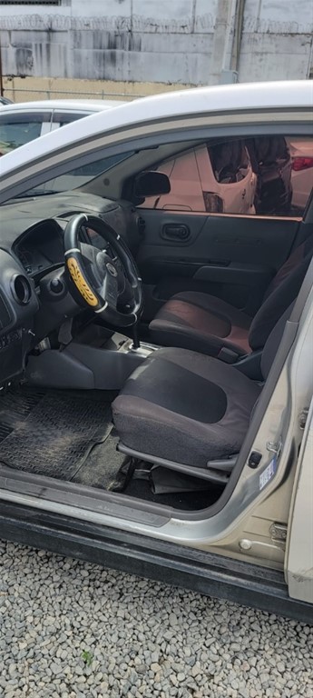 2016 Nissan Ad Wagon — foto 5 / 10