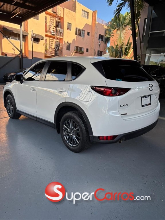 2021 Mazda CX-5 Touring — foto 8 / 10