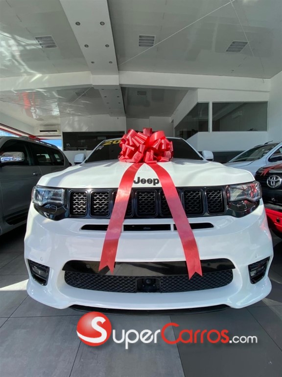 2020 Jeep Grand Cherokee SRT8 — foto 1 / 10