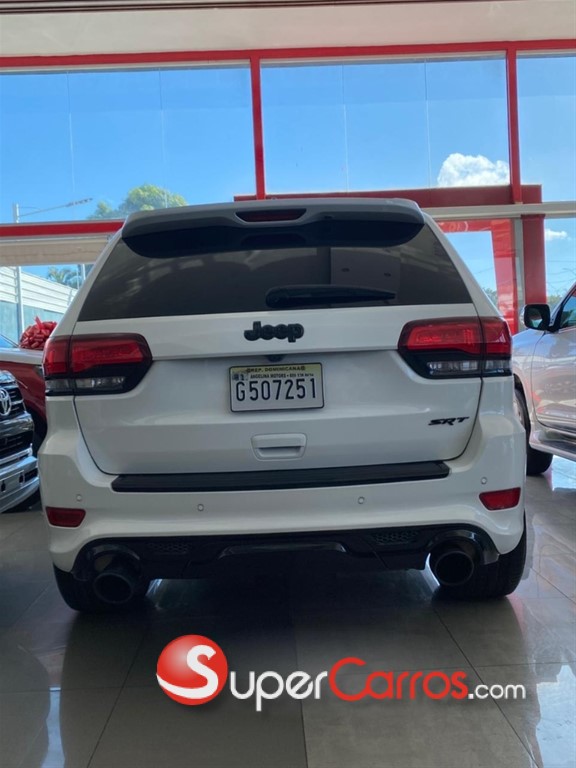 2020 Jeep Grand Cherokee SRT8 — foto 4 / 10