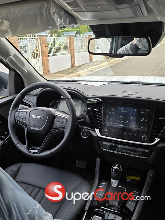 2026 Isuzu Mux — foto 7 / 9