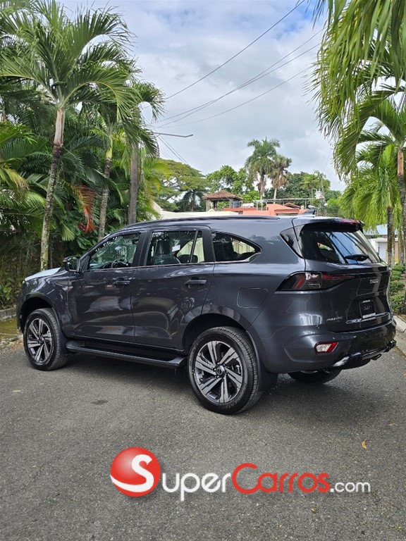 2026 Isuzu Mux — foto 3 / 9