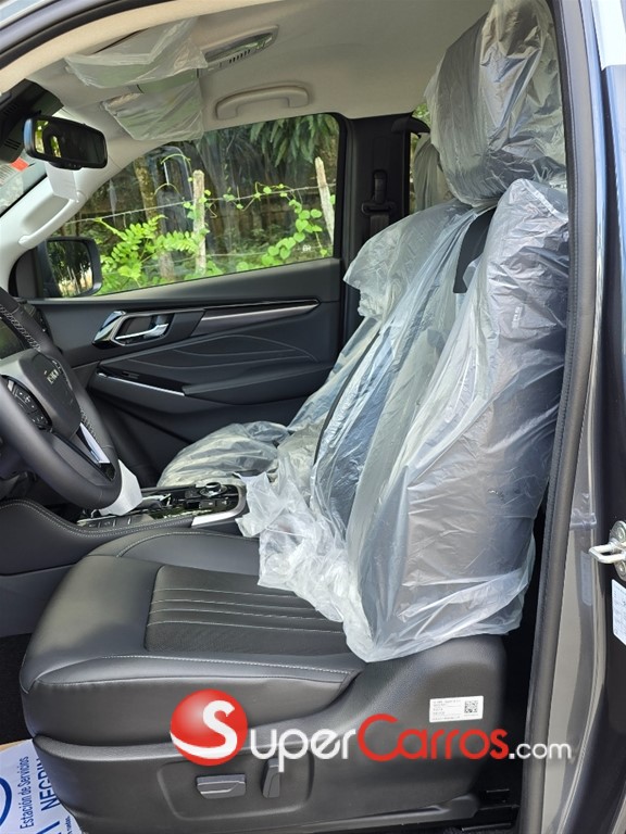 2026 Isuzu Mux — foto 6 / 9