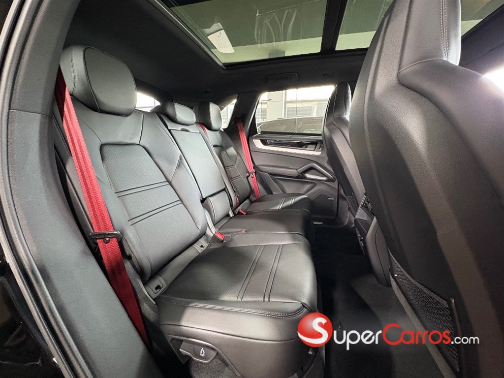 2026 Porsche Cayenne — foto 5 / 12