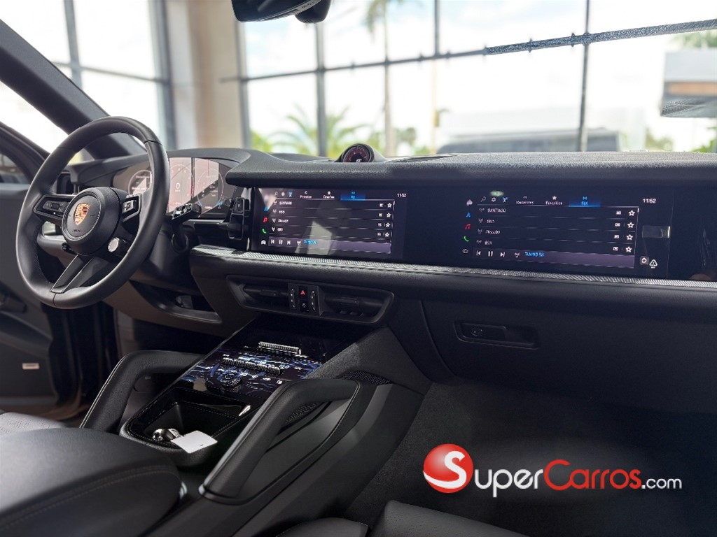 2026 Porsche Cayenne — foto 9 / 12