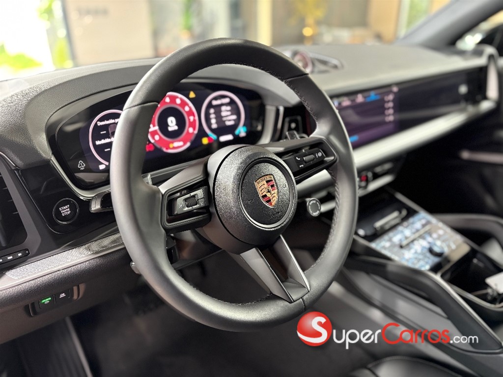 2026 Porsche Cayenne — foto 10 / 12
