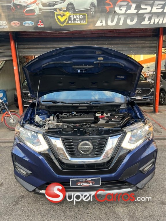 2020 Nissan Rogue SV — foto 8 / 10