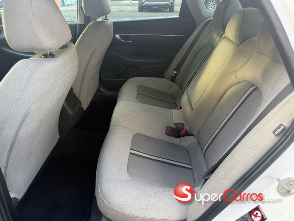 2021 Hyundai Sonata SEL — foto 8 / 12
