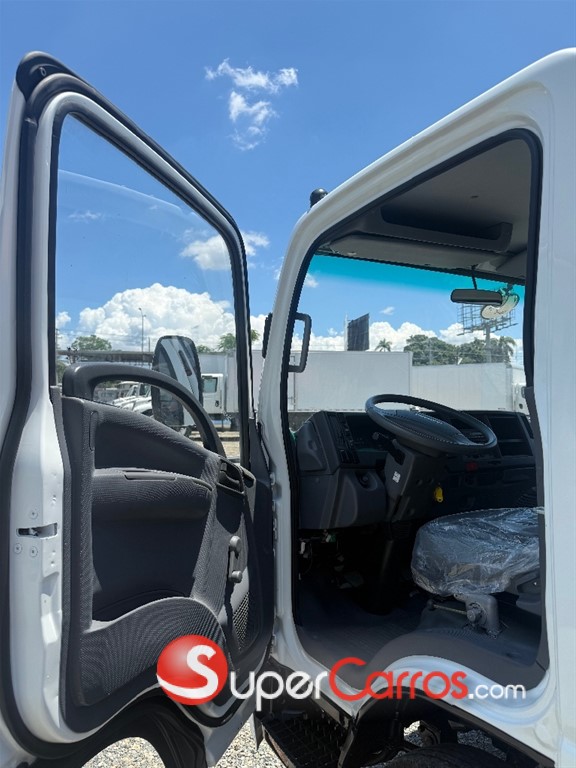 2018 Isuzu Volteo — foto 5 / 6