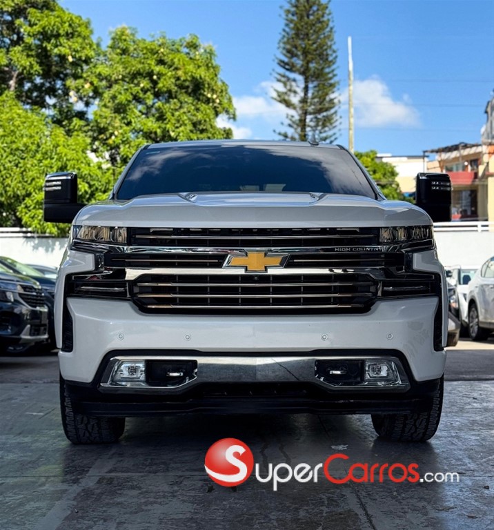 2021 Chevrolet Silverado High Country — foto 2 / 12