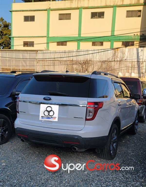 2013 Ford Explorer — foto 8 / 9