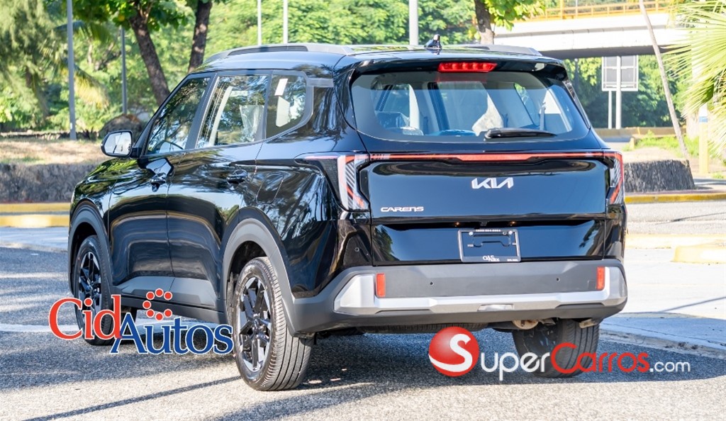 2027 Kia Carens — foto 3 / 12