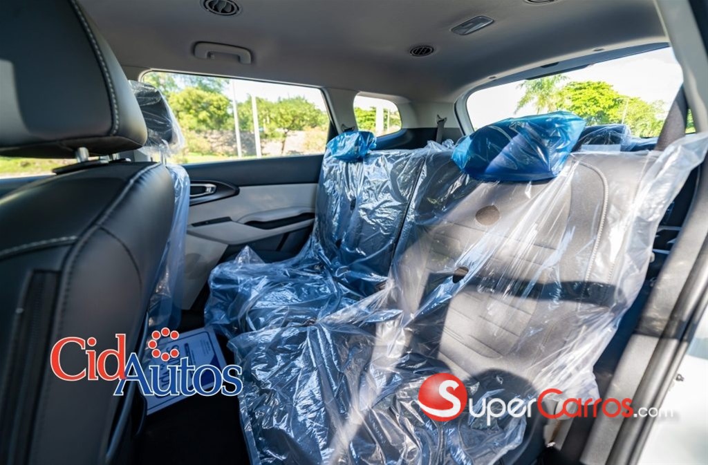 2027 Kia Carens — foto 7 / 12