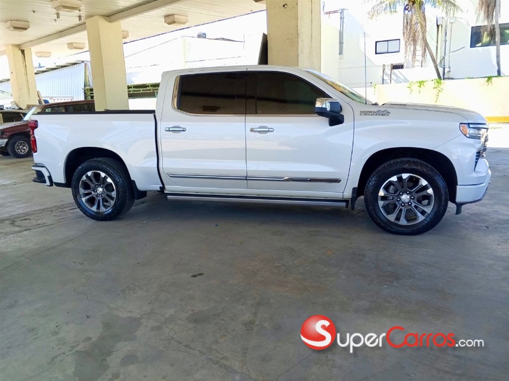 2022 Chevrolet Silverado High Country Duramax — foto 7 / 12