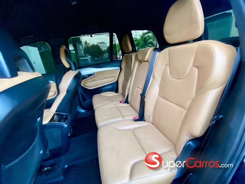 2017 Volvo XC90 — foto 8 / 12