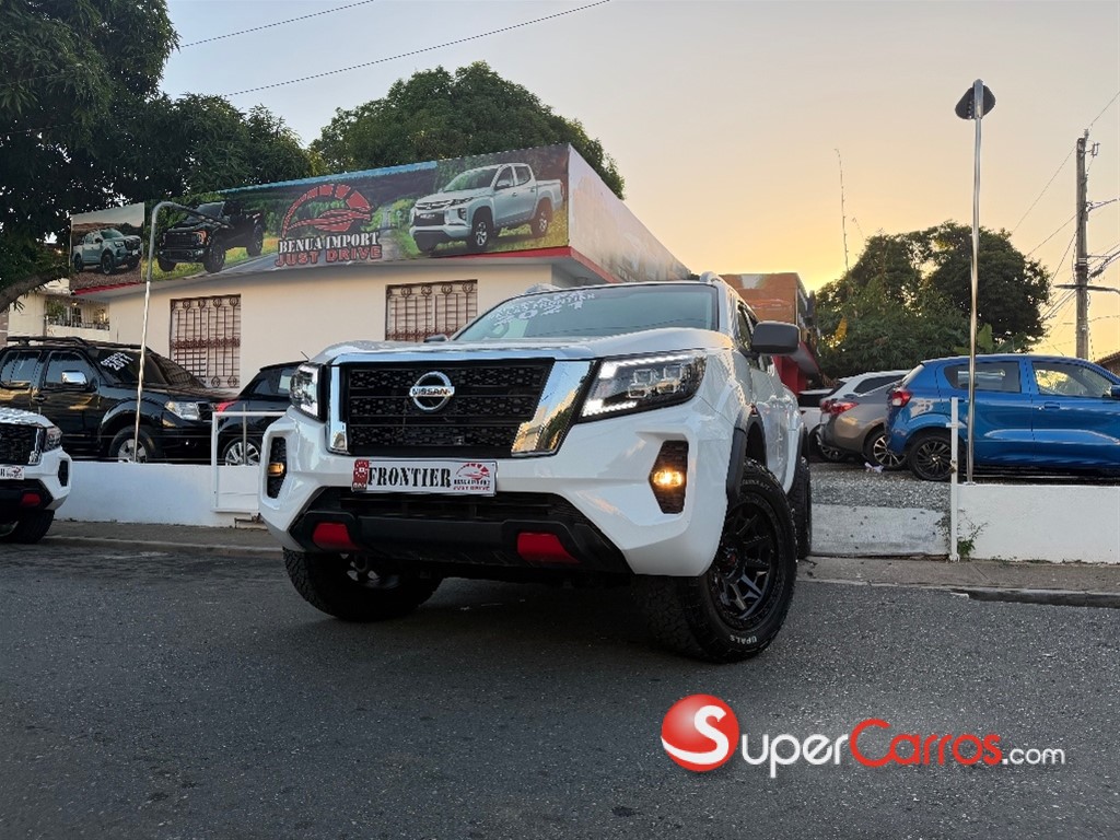 2021 Nissan Frontier NP300