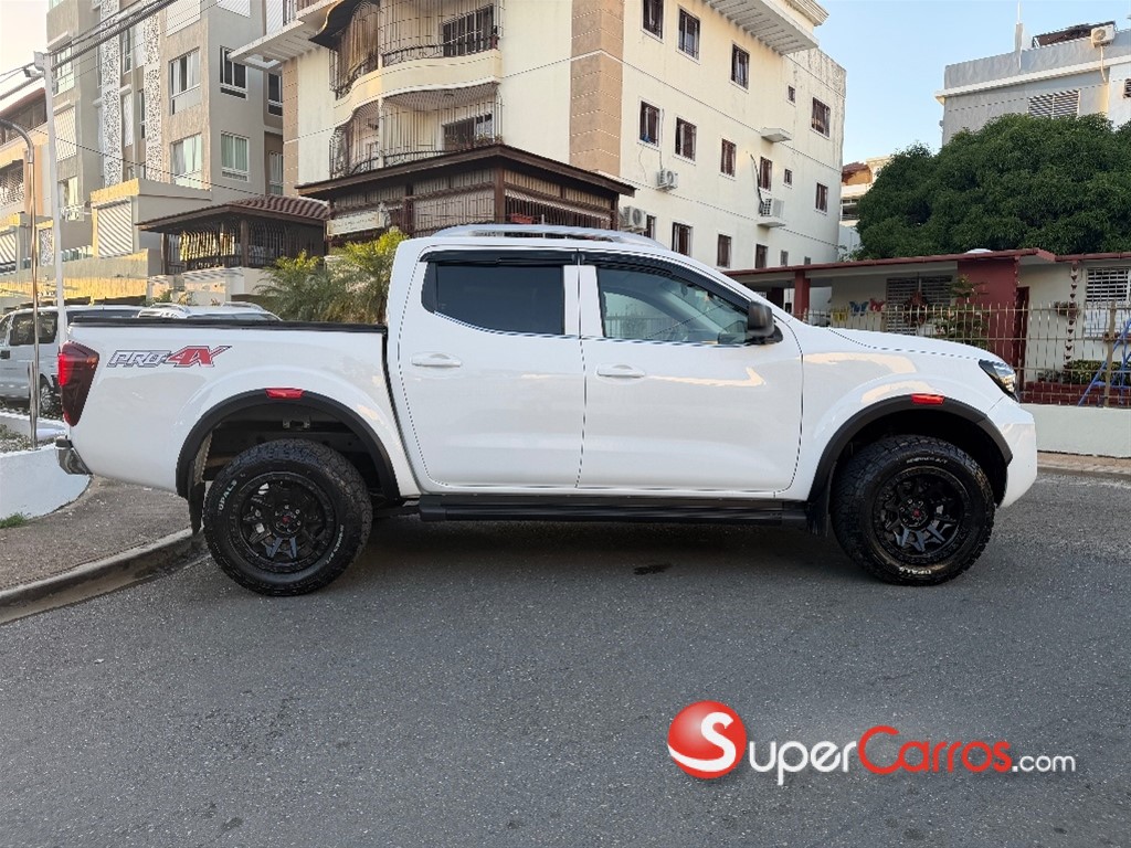 2021 Nissan Frontier NP300 — foto 3 / 12