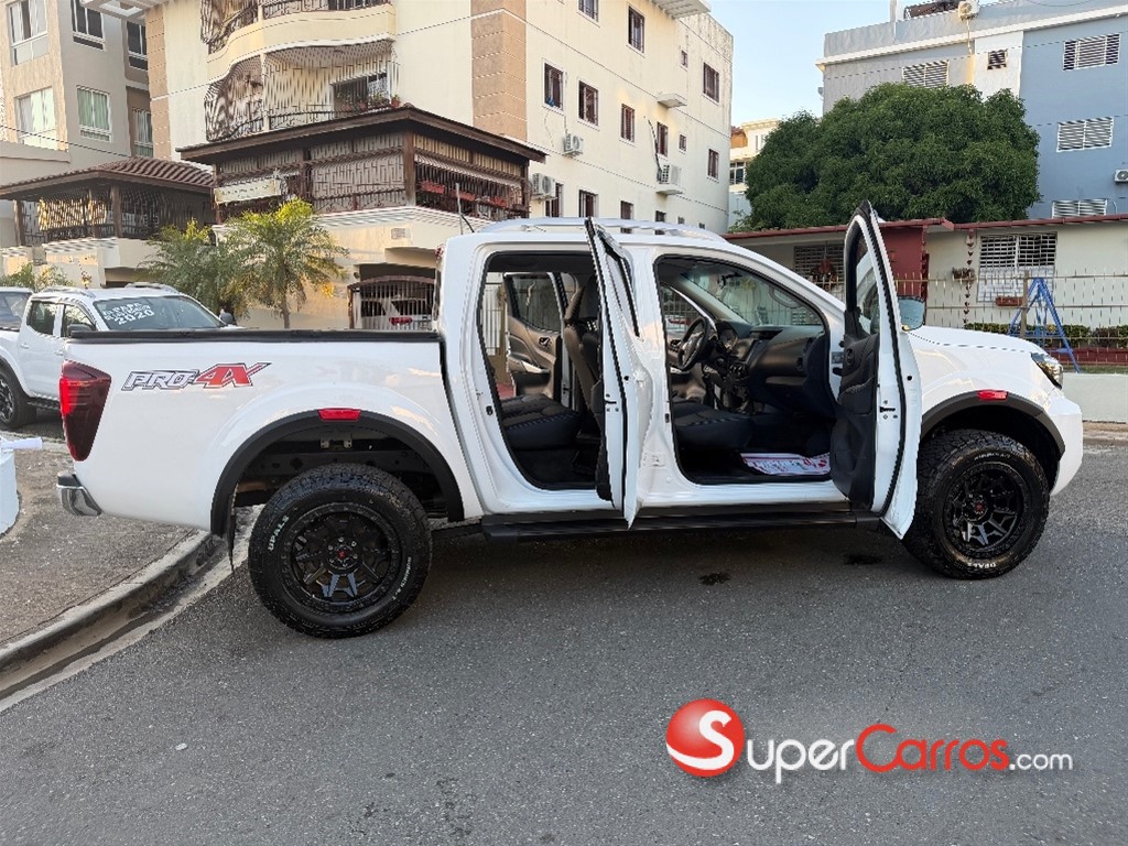 2021 Nissan Frontier NP300 — foto 5 / 12