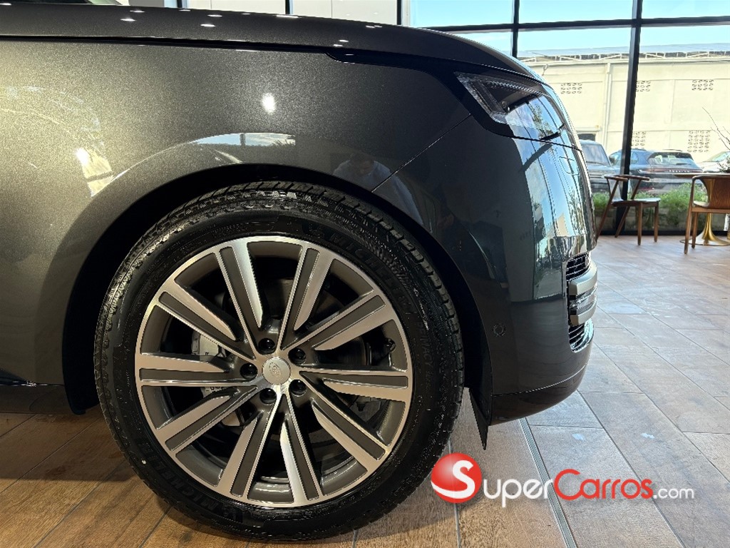 2025 Land Rover Range Rover SE — foto 5 / 11