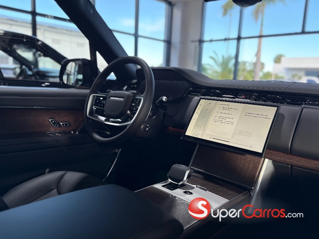 2025 Land Rover Range Rover SE — foto 8 / 11