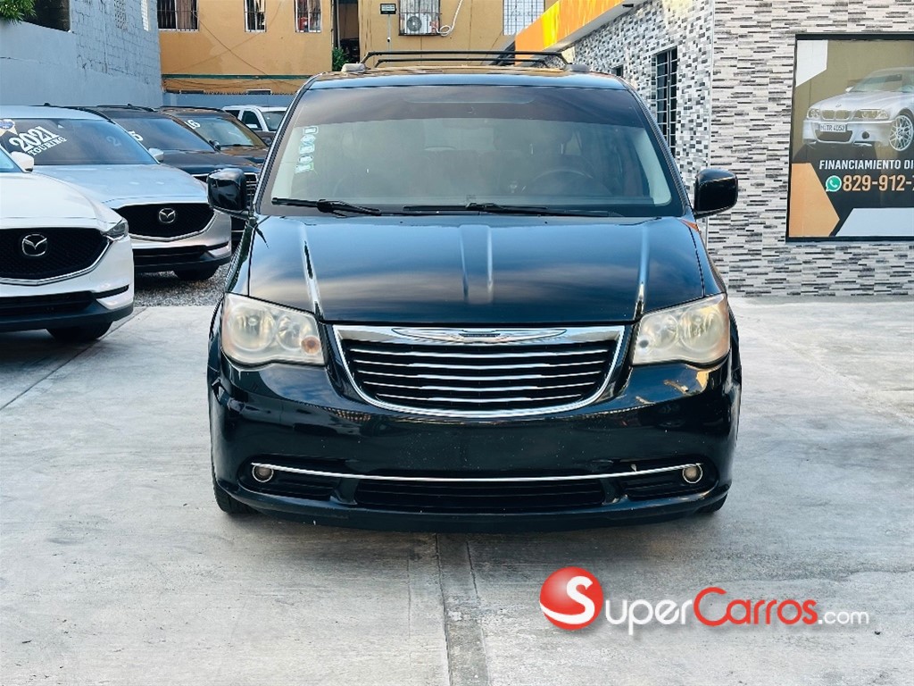 2014 Chrysler Town Country Touring