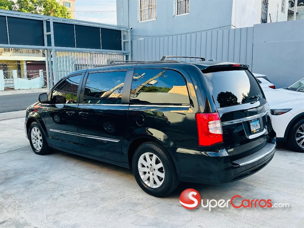 2014 Chrysler Town Country Touring — foto 3 / 12