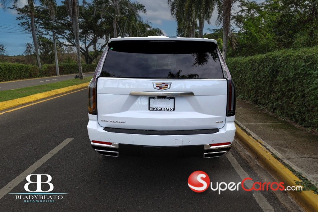 2026 Cadillac Escalade Luxury Short — foto 9 / 12