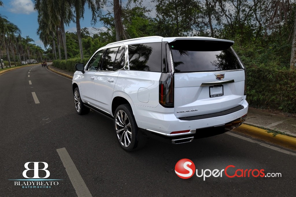 2026 Cadillac Escalade Luxury Short — foto 10 / 12