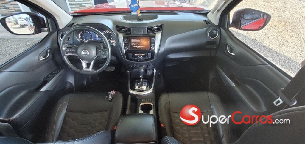 2022 Nissan Frontier — foto 2 / 12