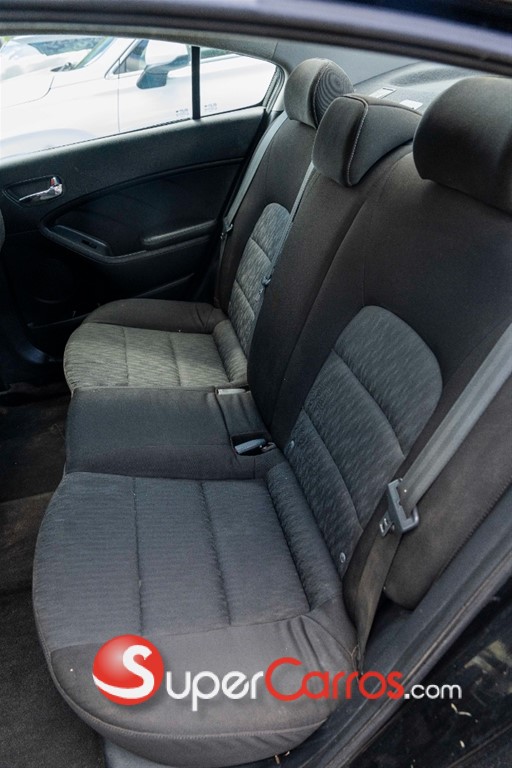 2014 Kia Forte LXS — foto 10 / 11