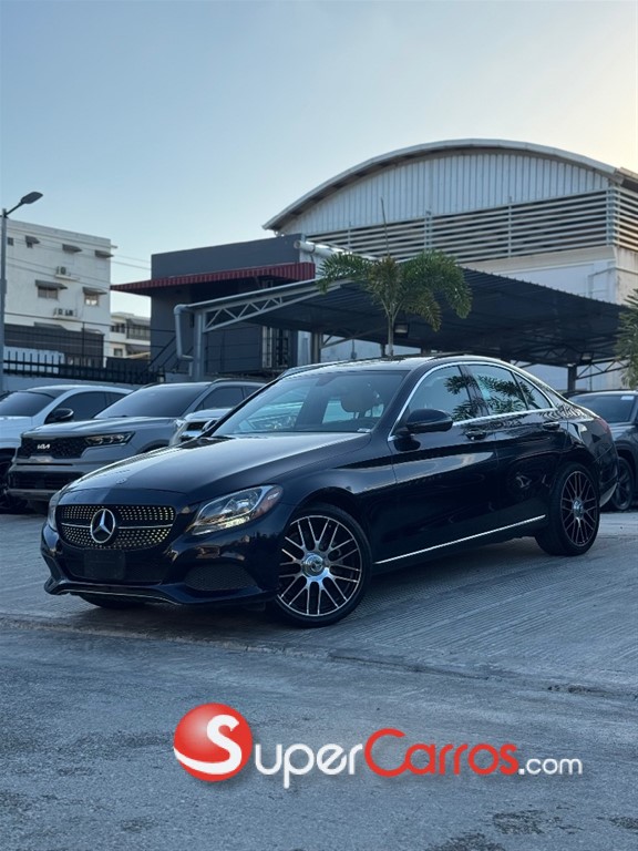 2018 Mercedes-Benz Clase C 300 4 Matic