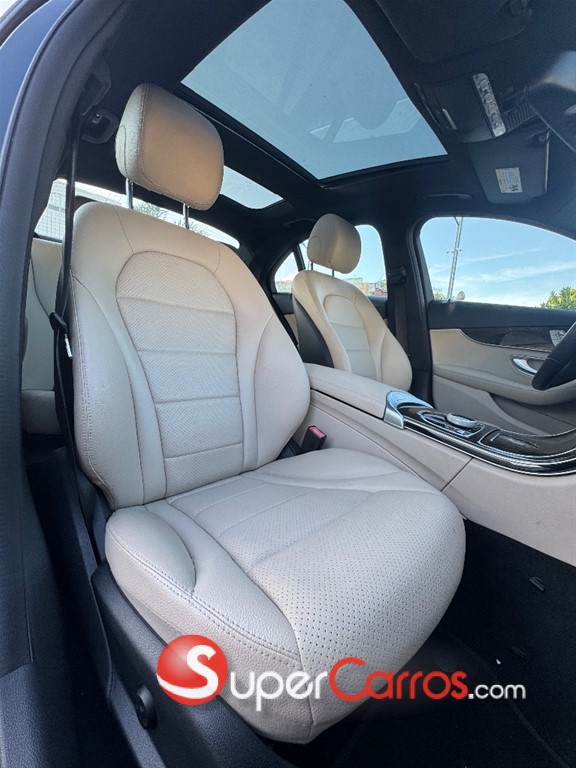 2018 Mercedes-Benz Clase C 300 4 Matic — foto 9 / 11