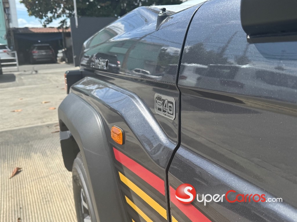 2026 Toyota Land Cruiser Serie 70 Pick up — foto 3 / 9
