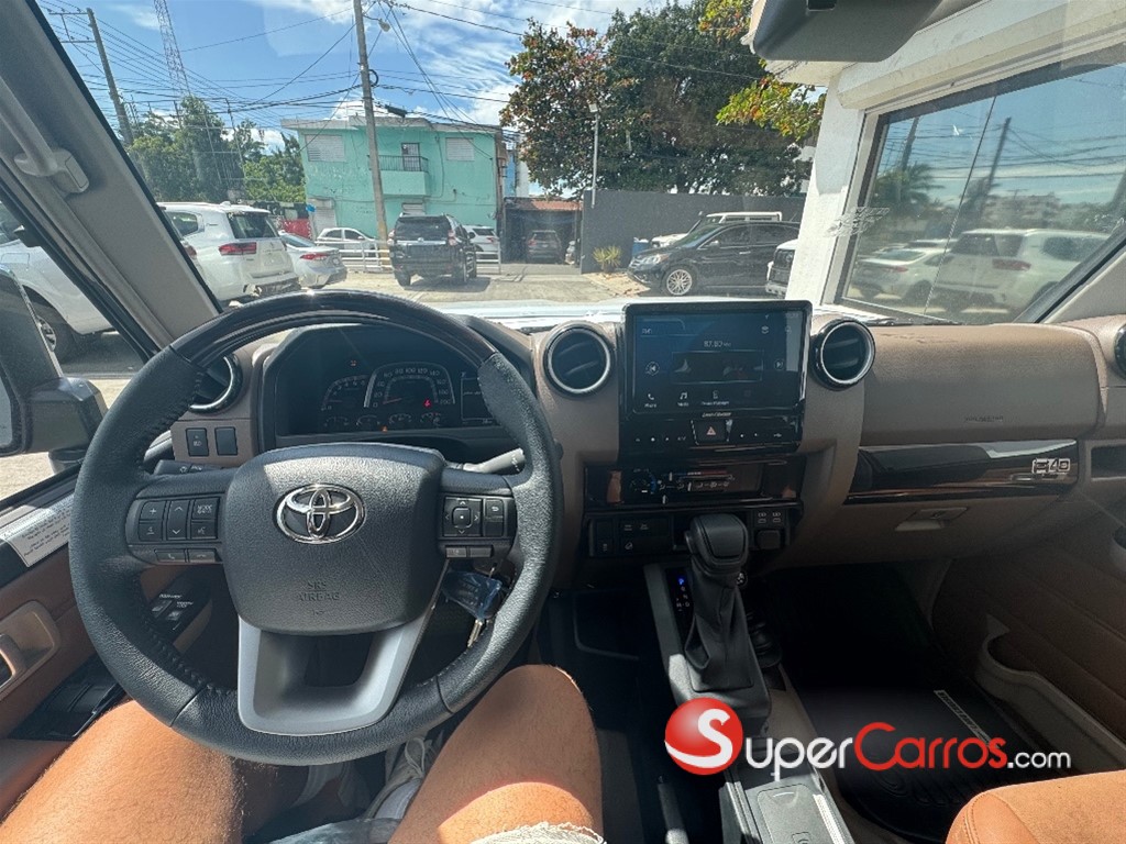 2026 Toyota Land Cruiser Serie 70 Pick up — foto 5 / 9