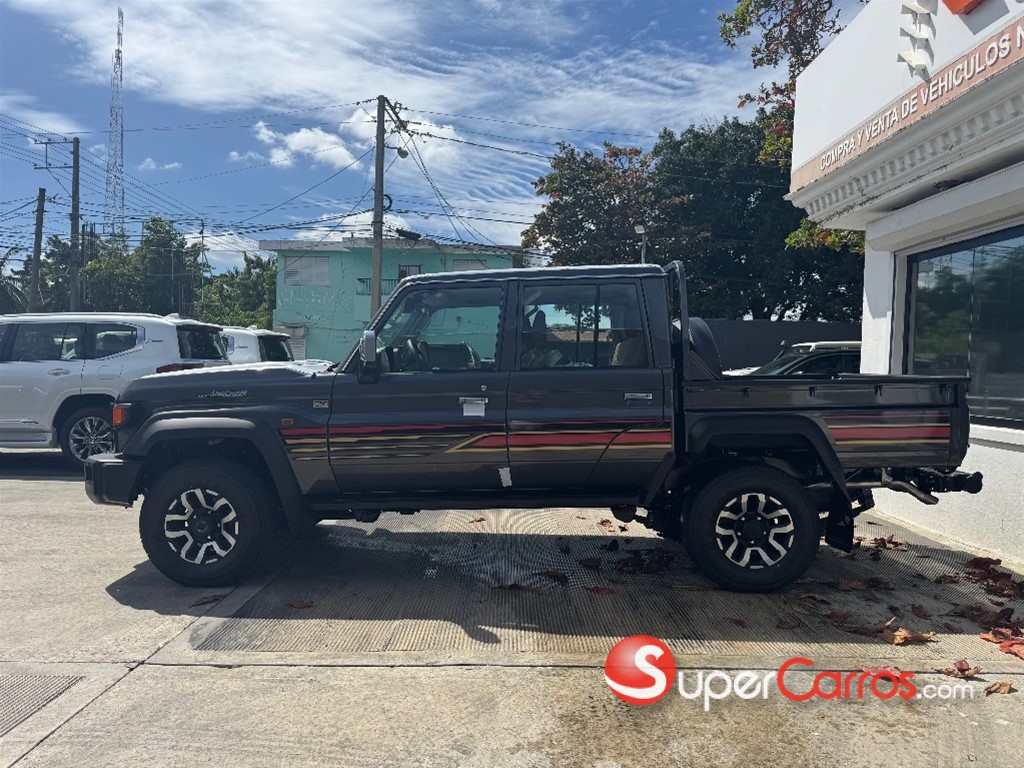 2026 Toyota Land Cruiser Serie 70 Pick up — foto 7 / 9