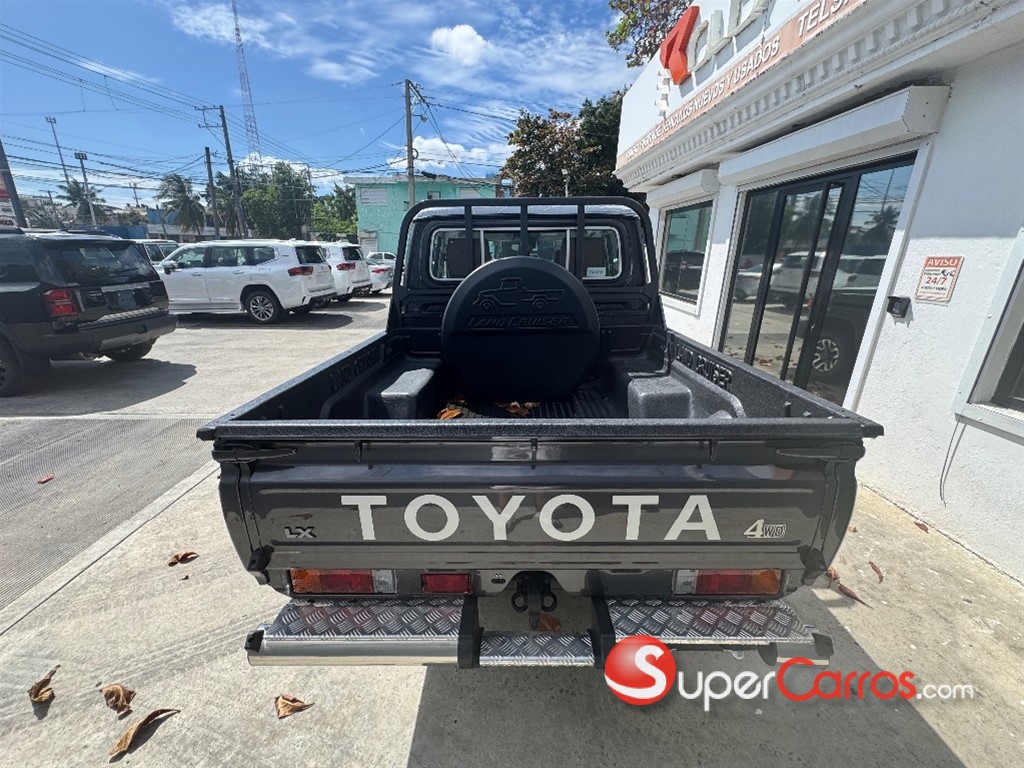2026 Toyota Land Cruiser Serie 70 Pick up — foto 9 / 9