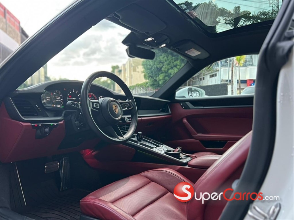 2022 Porsche 911 Carrera S — foto 7 / 10