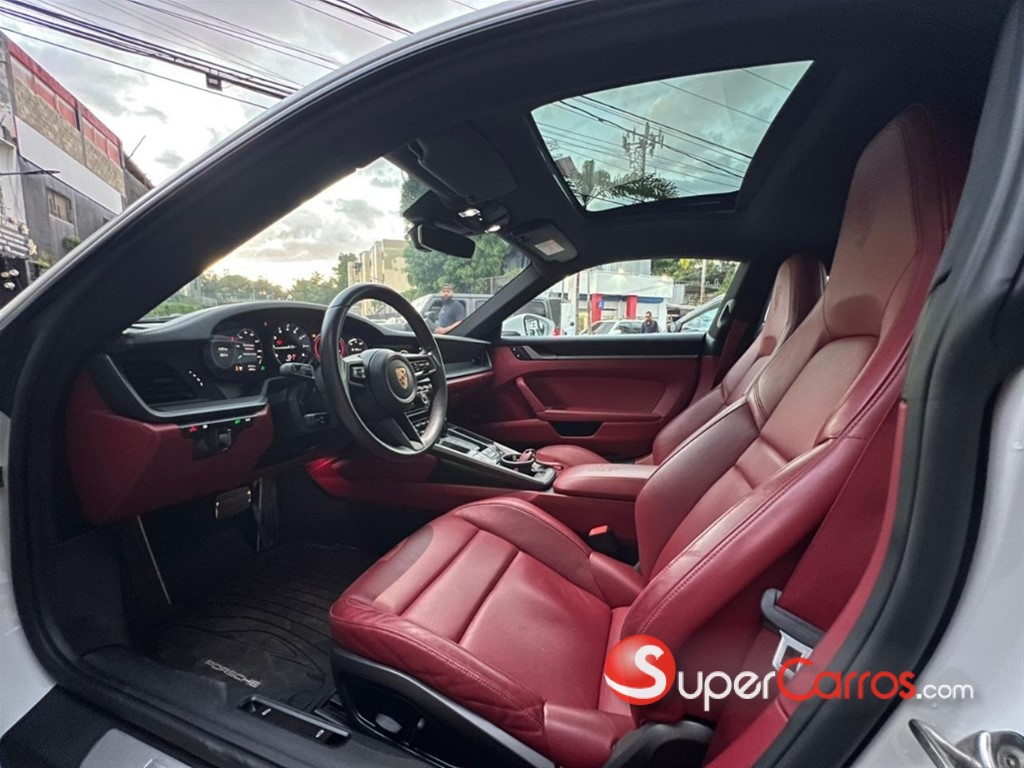 2022 Porsche 911 Carrera S — foto 8 / 10