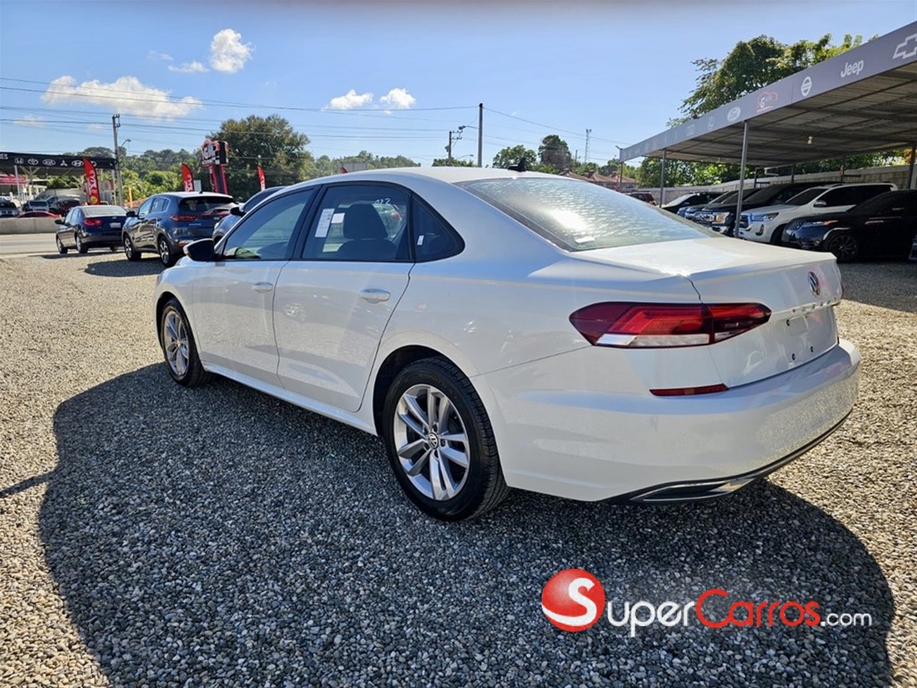 2020 Volkswagen Passat SE — foto 4 / 10